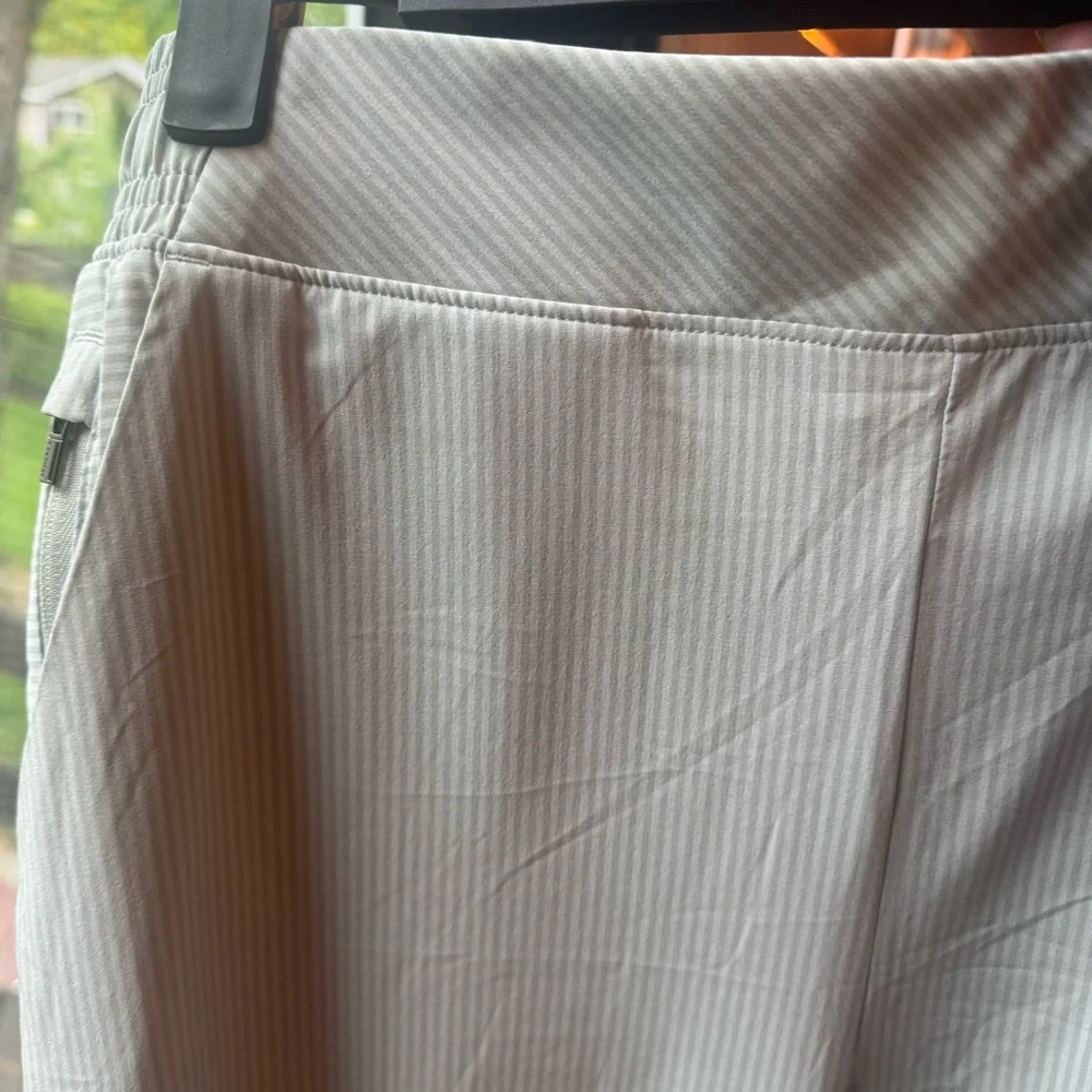 Athleta mint color/striped joggers for Everyday Comfort. Sz 12. Like new - Picture 7 of 7